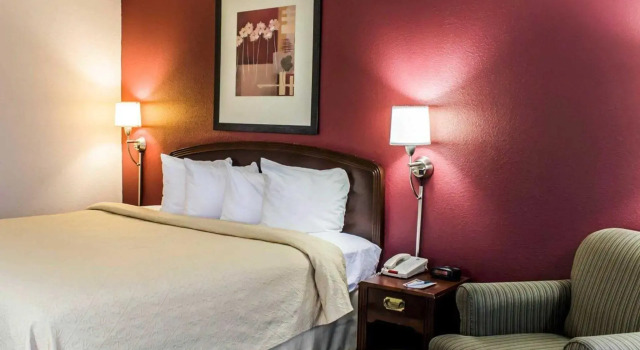 Номер Standard Quality Inn Roanoke Rapids