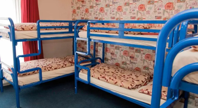 Кровать в общем номере (женский номер) Ashfield Hostel