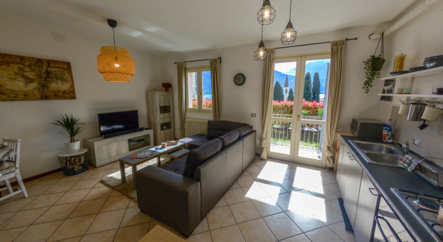 Pianello Charming Lake View