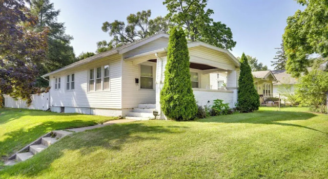 Коттедж Lovely Home in South Bend: Walk to Notre Dame!