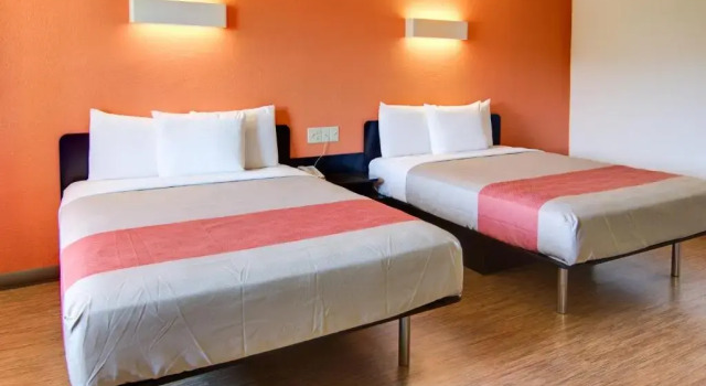 Четырёхместный номер Standard Motel 6-Mount Pleasant, TX