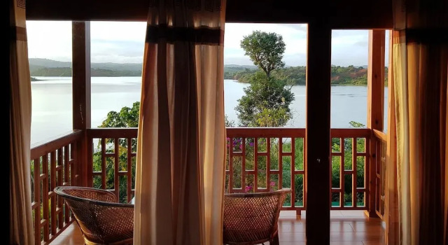 Вилла Royal LakeRose Wayanad Resort - Lake view