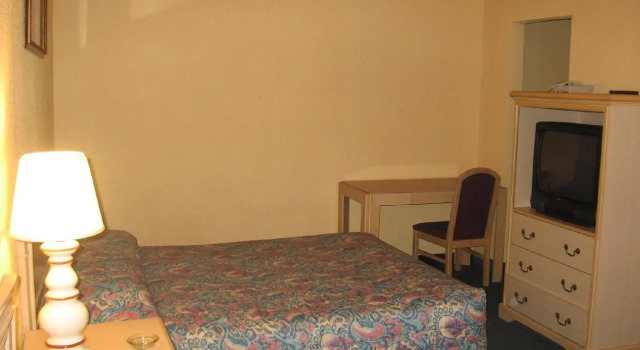 Четырёхместный номер Standard Budget Inn and Suites El Centro