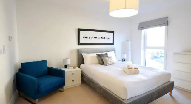 ALTIDO Bright City Centre 2bed, 2bath with Free Parking, Забронировать Отель Эдинбург Midlothian, рядом с Scottish Poetry Library