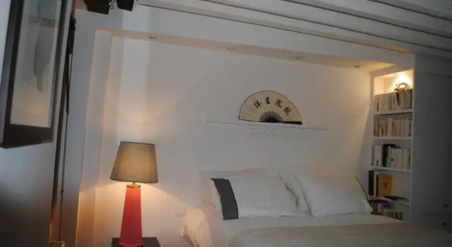 Montmartre village, Забронировать Апартаменты/квартира Апартаменты Парижа, рядом с Театр Казино-де-Пари, Апартаменты/квартира