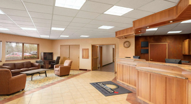 Best Western PLUS Inn Swift Current, Rezerwuj Hotel Hotele w Swift Current z parkingiem, Parking
