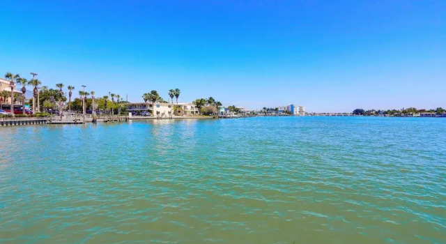 Номер Standard Palms Of Treasure Island #210