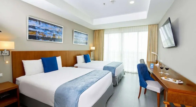 Best Western Premier Sail Plaza Manta, Book Hotel Hotels in Manabi with Parking, Parking