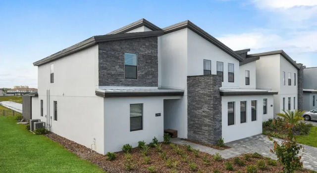 2969 Storey Lake Resort Single Family  46665/46939