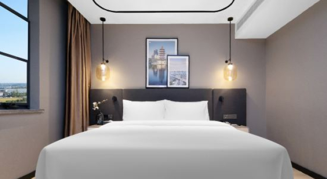 Люкс Superior Country Inn & Suites by Radisson Hotel (Hong'an Jingji Kaifaqu)