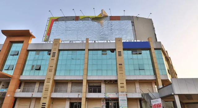 OYO 12800 Hotel VLEE, Rezerwuj Hotel Hotele w Gujarat ze śniadaniem, Śniadanie