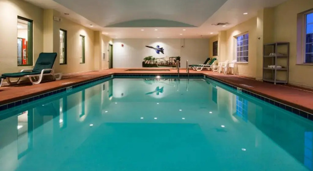 Двухместный люкс c 1 комнатой Country Inn & Suites by Radisson, Pensacola West, FL