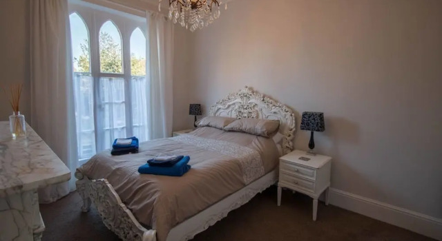Elegant Georgian 1 Bed Apartment in Herne Bay