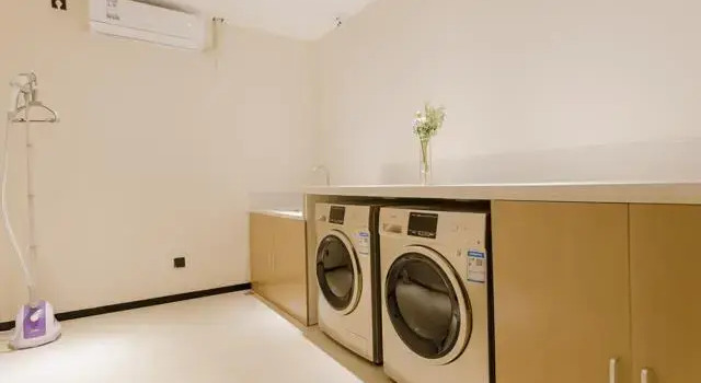 City Comfort Inn Foshan Longshan Passenger Terminal, Boek Hotel Hotels in Guangdong met parkeren, Parkeren