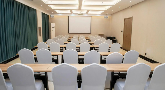Hanting Hotel Cixian Yizhong, Book Hotel Handan Hebei