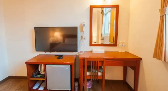 Двухместный номер Business JiaHua Hotel