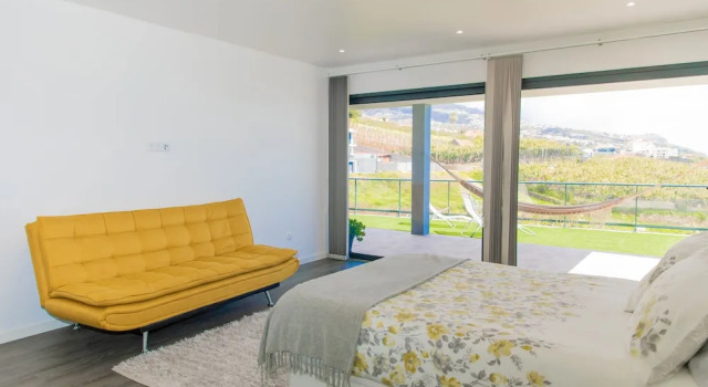 House - Sleeps 3, Free Parking, Garden & Jacuzzi, Boek Vakantiehuis Estreito da Calheta Madeira