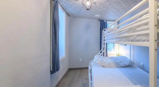 Номер Economy Black Elephant Hostel