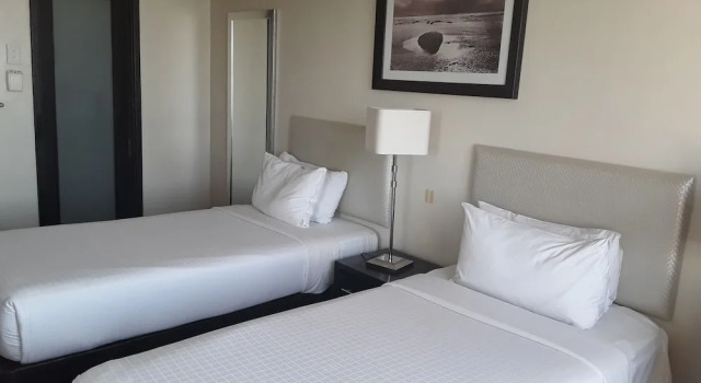 Семейный номер Standard с частичным видом на океан Parade Hotel