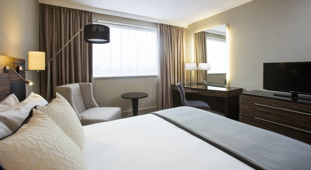 Номер Standard Crowne Plaza Glasgow by IHG