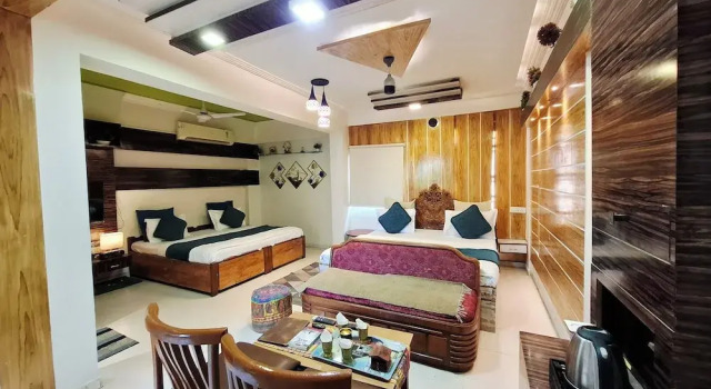 Люкс Royal Hotel Krishna Ahmedabad