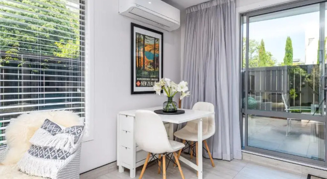 Riverside 1-Bed Apt - in the heart of the city