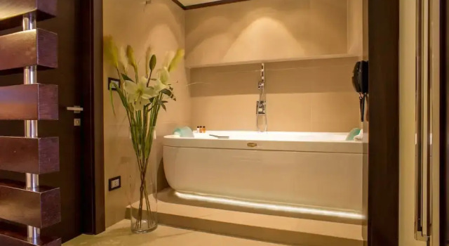 Полулюкс Superior Les Fleurs Luxury House