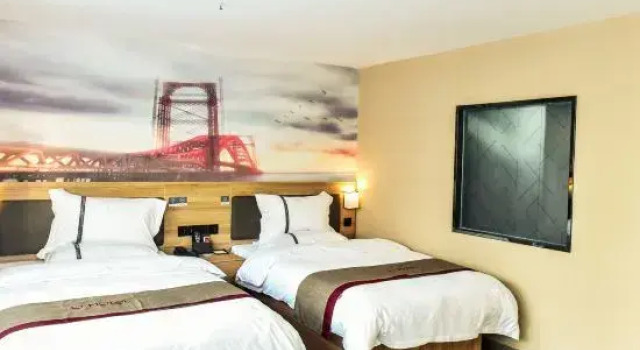 Люкс Shankee Hotel (Shanghai Chongming District Bayi Plaza)