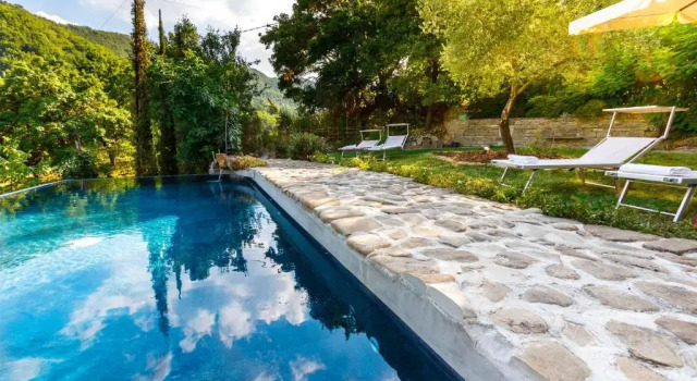 Вилла PIEVE DEL BORGO 6&2, Emma Villas