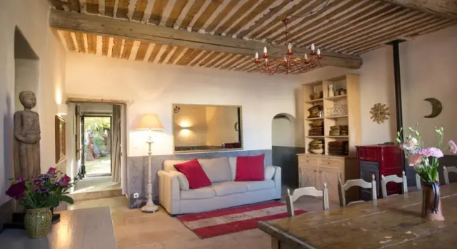 La belle histoire, Prenota Locanda Motel a Valchiusa, Motel