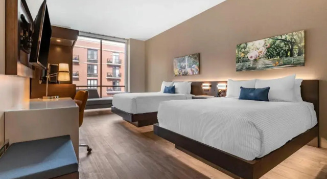 Четырёхместный номер Standard Cambria Hotel Savannah Downtown Historic District