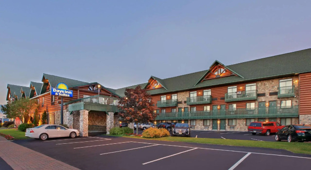 Days Inn by Wyndham Mackinaw City - Bridgeview Area, Забронировать Отель СПА-отели Макино-Сити, рядом с Гольф-клуб Animal Tracks Adventure, SPA-услуги