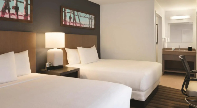 Четырёхместный люкс Hyatt House Miami Airport