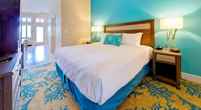 Люкс Commander Hotel & Suites