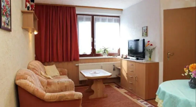 Ferienwohnung Einenkel, Varaa Hotelli Hotellit Ore Mountains pysäköinnillä, Pysäköinti