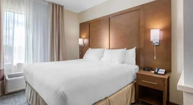 Люкс Comfort Suites - South Austin