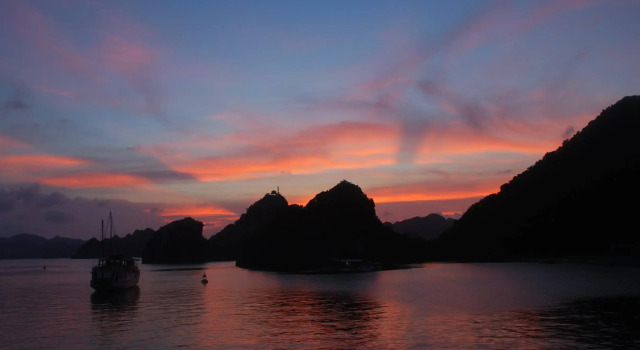 Halong Dragon Cruise, Забронировать Отель Отели Халонг с парковкой, Парковка