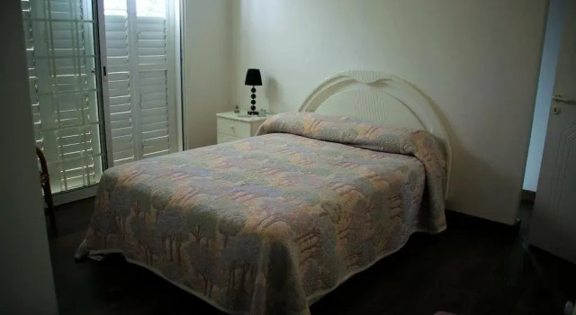 Bobby S Beach House, Book Hotel Larnaka Larnaca Region