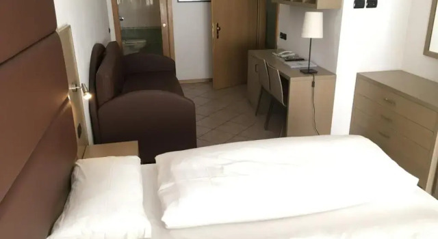 Трёхместный номер Standard с балконом Villa Franca