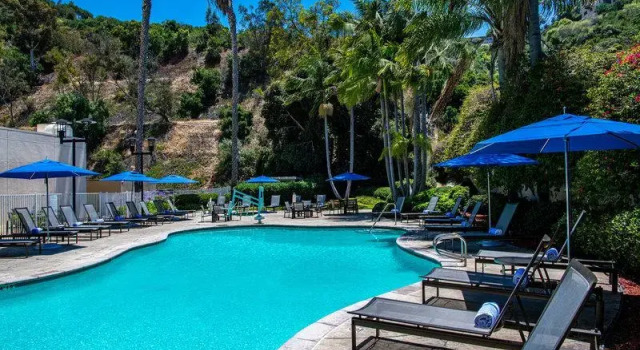 Полулюкс Sheraton Mission Valley San Diego Hotel