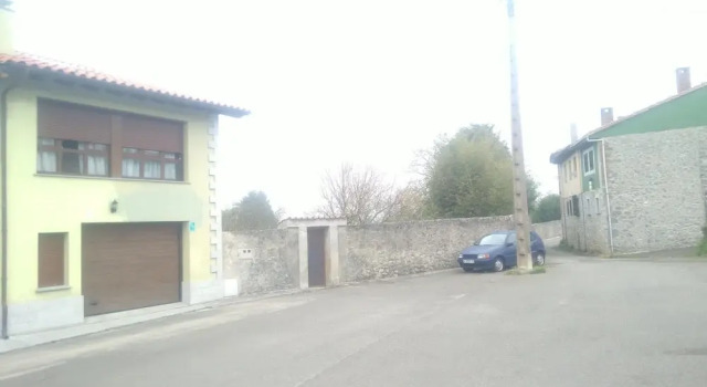 House With 2 Bedrooms in Póo, With Wonderful Mountain View and Enclosed Garden Near the Beach, Prenota Hotel Hotel a Asturie con parcheggio, Parcheggio
