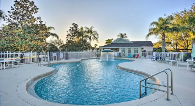 Коттедж 10 Mi to Disney: Resort Home w/ Pool & Spa