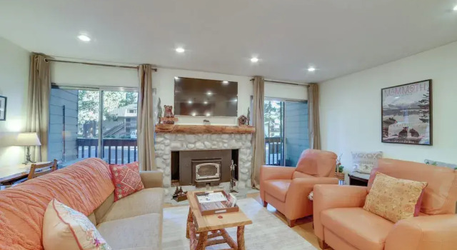 Апартаменты Ski Condo w/ Community Amenities in Mammoth Lakes!