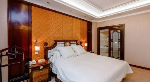 Семейный люкс Deluxe Shengjing Hotel