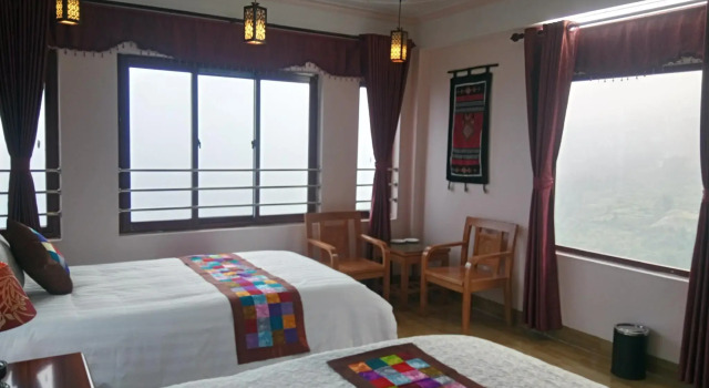 Black H'mong View Hotel