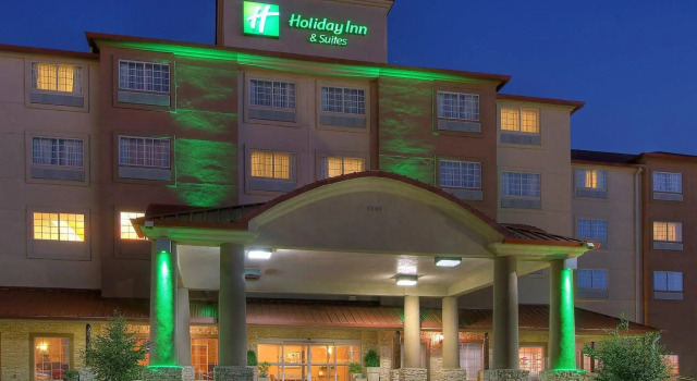 Holiday Inn & Suites Albuquerque Airport by IHG
