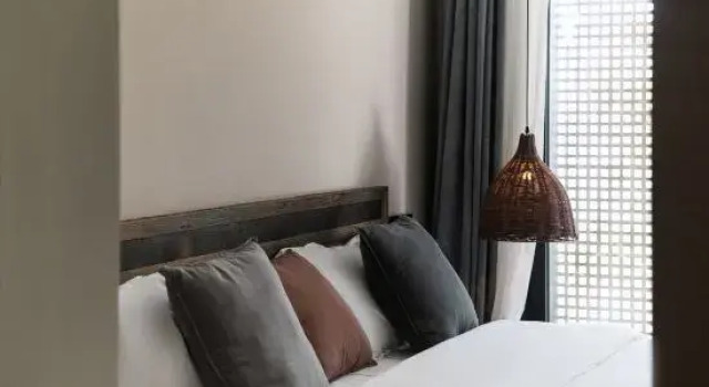 Двухместный люкс с балконом и с видом на море Liyu Designer Hot Spring Homestay (Lushan Scenic Area)