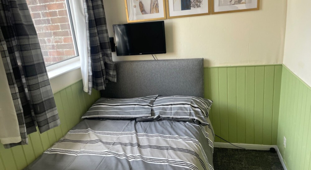 2 Bed Lodge Sleeps 4- Pets, Parking, 2min to Beach, Varaa Lomakoti Mökit kohteessa Merseyside, Mökki