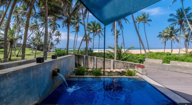 Вилла Rakuen Beach Villa