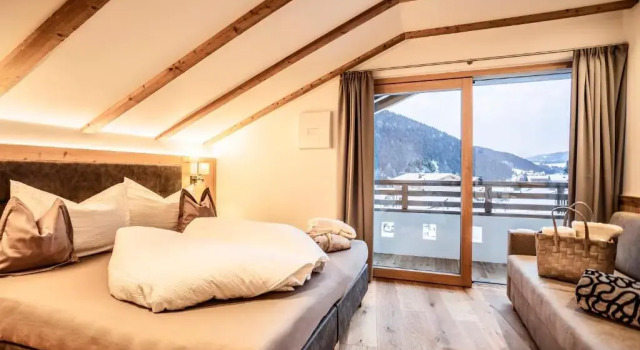 Luxury Chalet Plazola, Забронировать Шале Виллы Сельва-ди-Валь-Гардена, рядом с Подъемник 29 Чампиной 2254м, Вилла